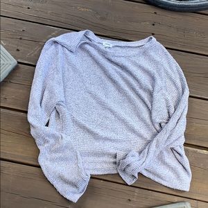 This is a cute sweater that is great for the fall